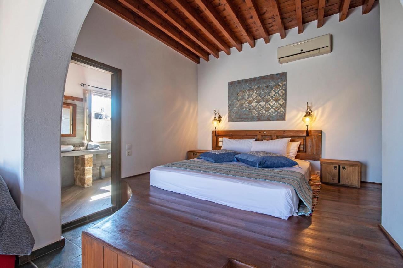 Saint Artemios Boutique Hotel Rhodes City Екстер'єр фото