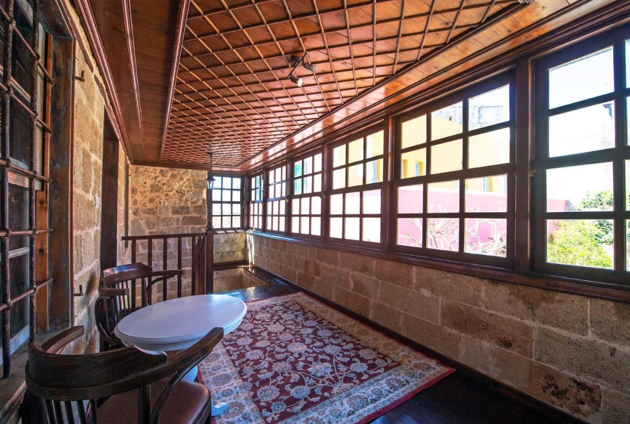 Saint Artemios Boutique Hotel Rhodes City Екстер'єр фото